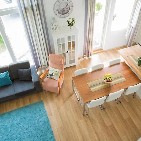 Villa Green Holliday Village
